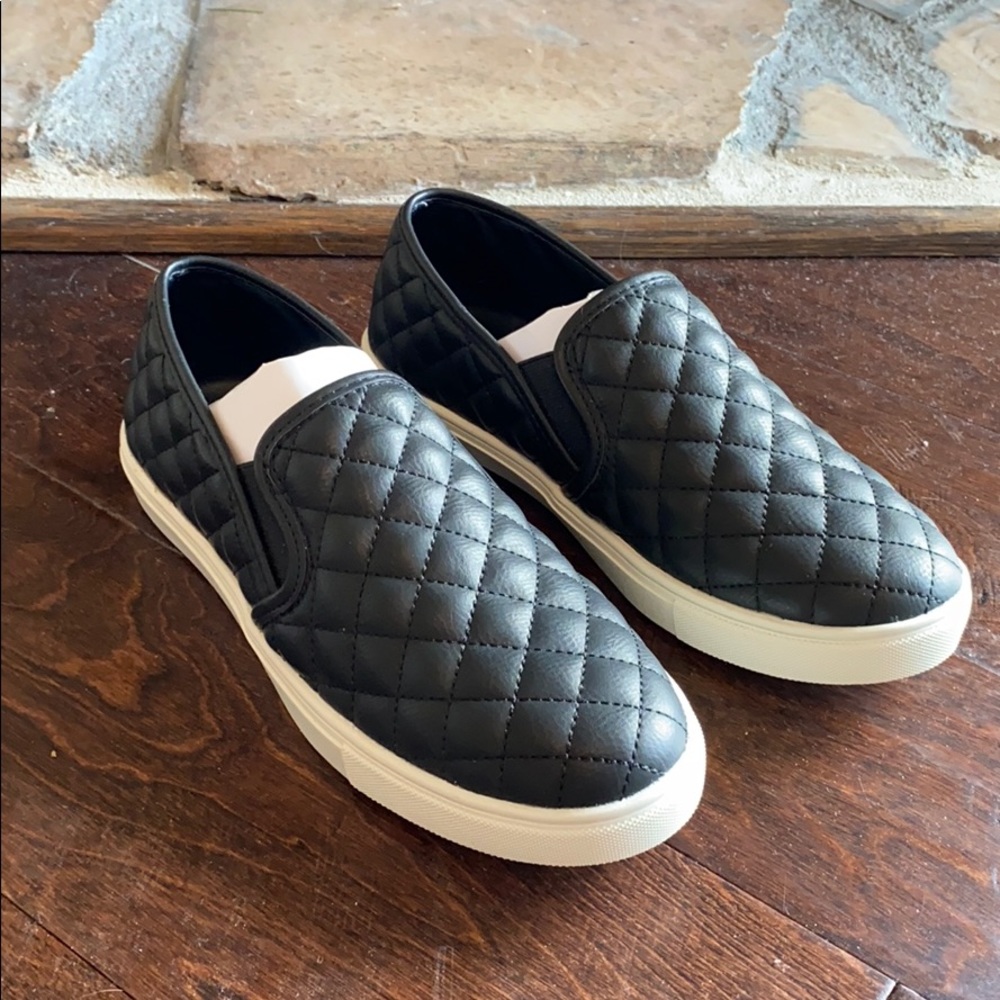 NEW Steve Madden Black Ecentrcq Sneakers Size 8